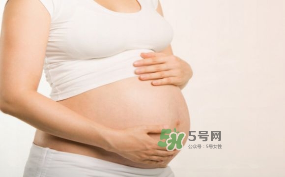 孕期尿頻什么時候開始？孕期尿頻特別嚴重