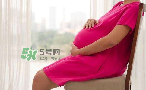 孕期尿頻什么時候開始？孕期尿頻特別嚴重