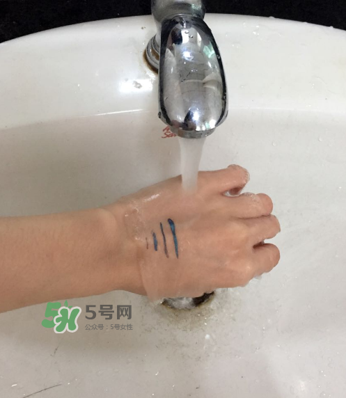 蜜絲佛陀亮彩速干眼線液怎么樣？蜜絲佛陀亮彩速干眼線液好用嗎？