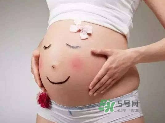孕期為什么會(huì)水腫？孕期手腳腫怎么辦？