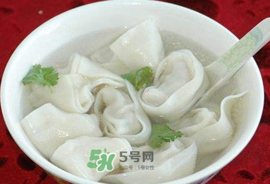 抄手是餛飩嗎？餛飩和抄手有什么區(qū)別