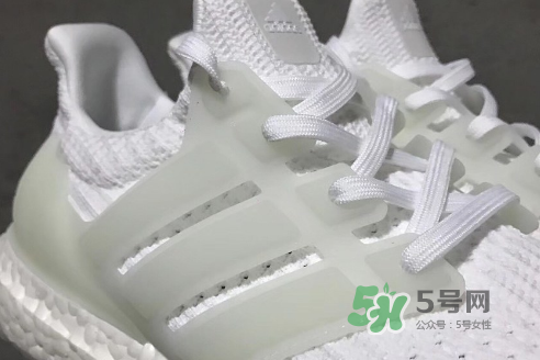 adidas ultraboost 4.0全白夜光配色實(shí)物怎么樣？