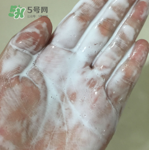 理膚泉潔面啫喱怎么樣？理膚泉潔面啫喱好用嗎？