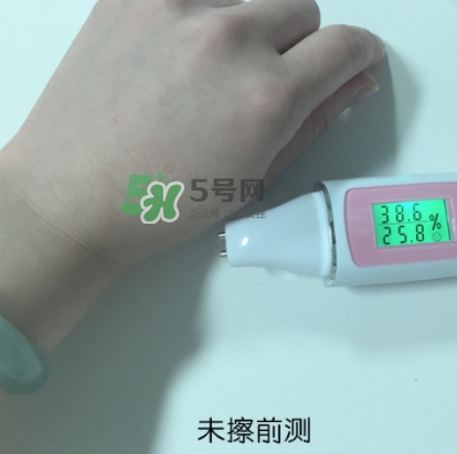 hr黑繃帶對痘痘有用嗎？赫蓮娜黑繃帶面霜使用心得