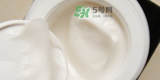 hr白繃帶面霜好用嗎？赫蓮娜白繃帶面霜怎么樣