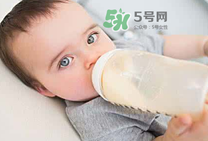 母乳和奶粉能混在一起吃嗎？母乳和奶粉混合喂養(yǎng)好嗎？