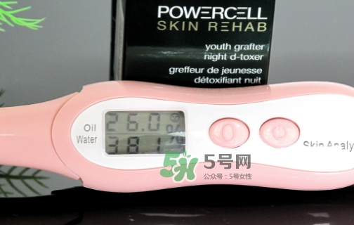 綠寶瓶和小棕瓶哪個(gè)好？綠寶瓶和小棕瓶對(duì)比