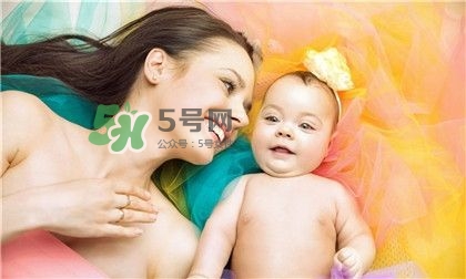產(chǎn)后掉頭發(fā)很厲害怎么辦？產(chǎn)后掉頭發(fā)吃什么好？