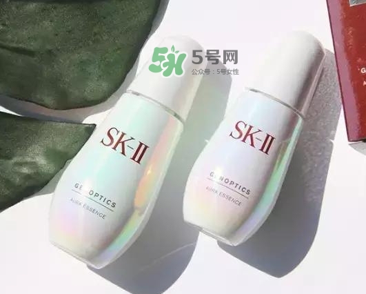 小棕瓶和小燈泡哪個好？小棕瓶和小燈泡先用哪個
