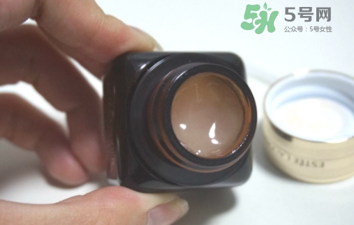 小棕瓶和百優(yōu)眼霜哪個(gè)好？小棕瓶眼霜和百優(yōu)眼霜對(duì)比