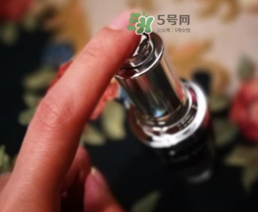 小黑瓶和紅腰子哪個好？小黑瓶和紅腰子哪個先用