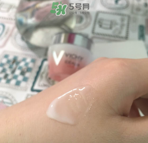 薇姿水光煥白乳霜怎么樣？薇姿水光煥白乳霜好用嗎？