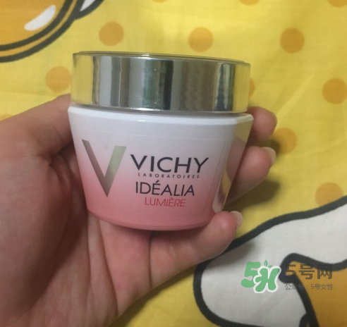 薇姿水光煥白乳霜怎么樣？薇姿水光煥白乳霜好用嗎？