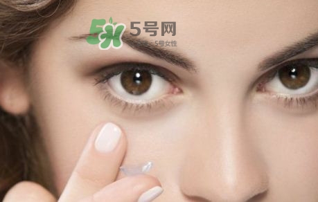 配個隱形眼鏡多少錢？隱形眼鏡日拋多少錢