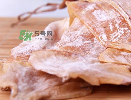 魷魚干可以煲湯嗎？魷魚干可以燉湯嗎