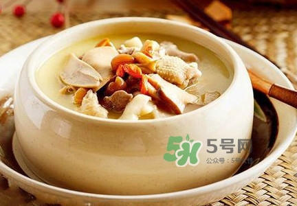 松茸煲排骨怎么做？松茸燉排骨有什么功效