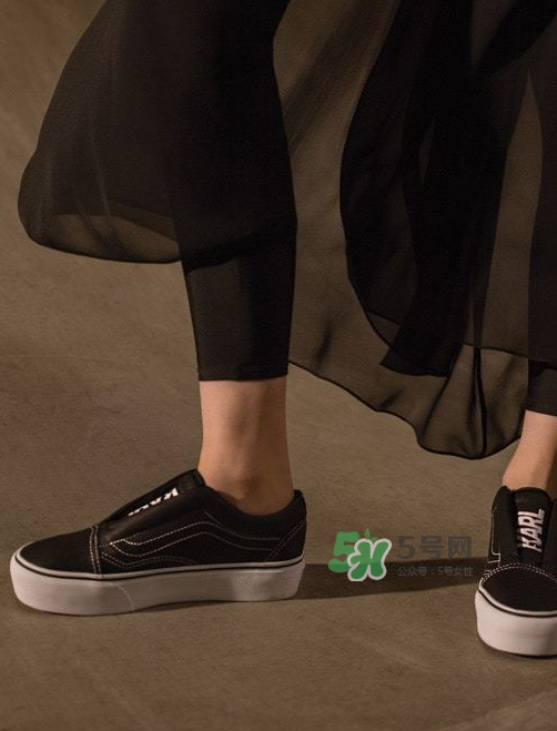 vans與老佛爺karl lagerfeld聯(lián)名鞋子上腳效果怎么樣？