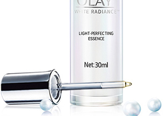 olay玉蘭油小白瓶小綠瓶哪個好？olay小白瓶小綠瓶區(qū)別
