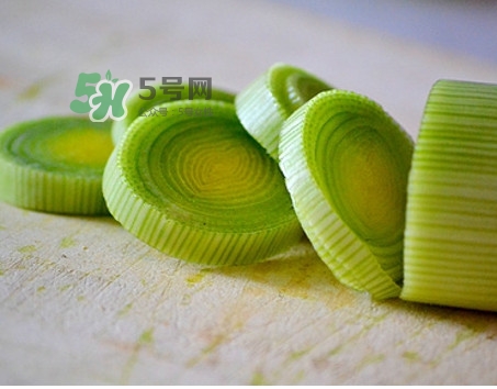 大蔥可以放冰箱嗎？大蔥可以放多久
