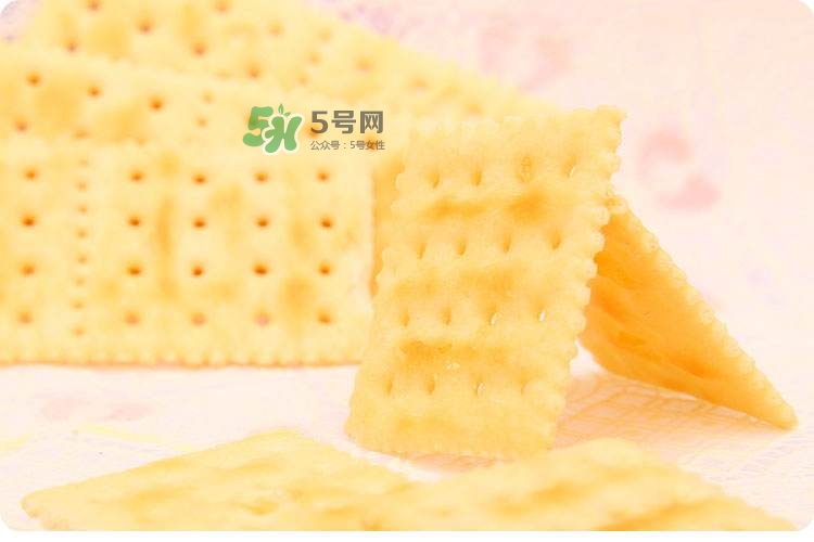 孕婦能吃蘇打餅干嗎？孕婦吃蘇打餅干好嗎？