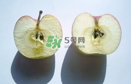 olay小白瓶和樂敦cc美容液哪個(gè)好？olay小白瓶和樂敦cc順序