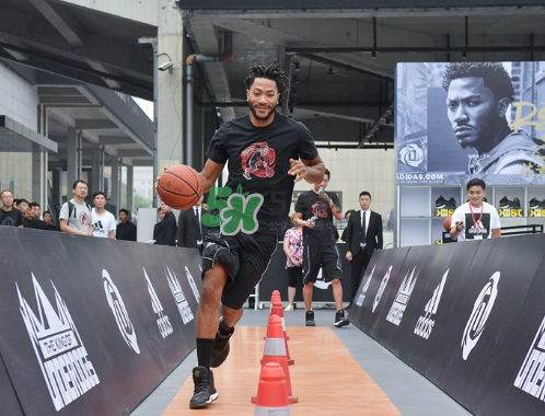 2017羅斯中國行上腳穿的球鞋是什么牌子_哪個型號？