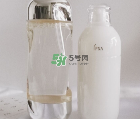 ipsa流金水是玻璃瓶嗎？流金水是塑料的嗎