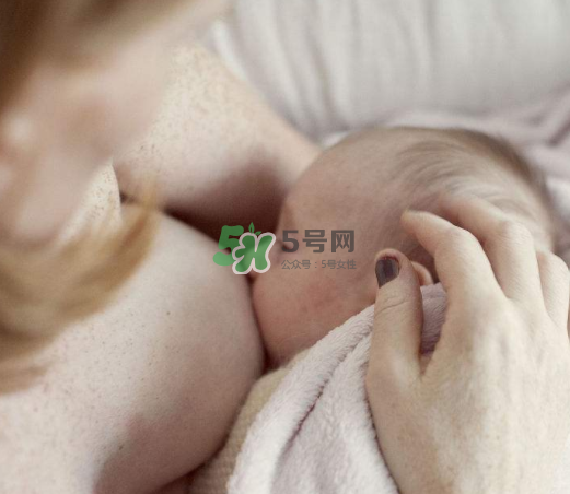 母乳喂養(yǎng)會積食嗎？純母乳喂養(yǎng)的寶寶會積食嗎？