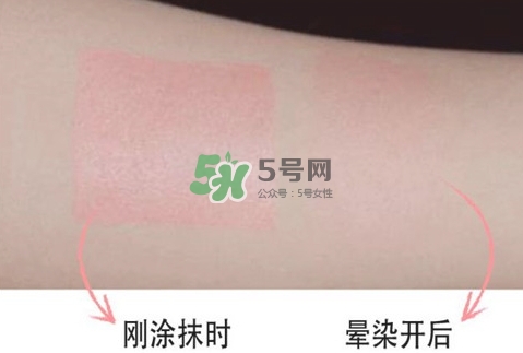 美寶蓮微醺氣色感應(yīng)腮紅棒怎么樣？美寶蓮腮紅棒怎么用