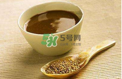 芝麻醬一天吃多少合適？芝麻醬干了怎么稀釋
