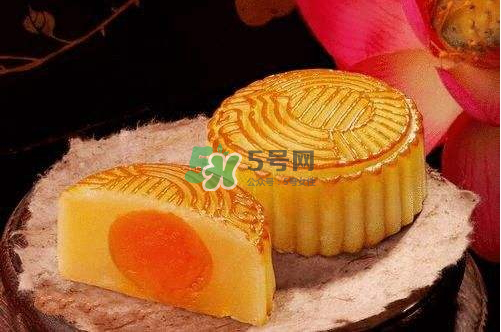 廣式月餅為什么硬？月餅皮發(fā)硬怎么辦？