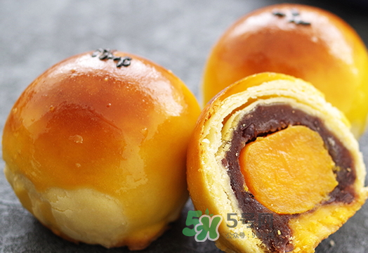 蛋黃酥多少錢(qián)一個(gè)？蛋黃酥多少錢(qián)一盒？
