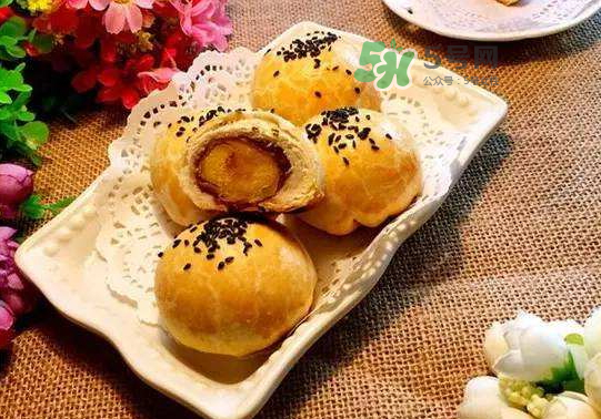 蛋黃酥為什么會(huì)破皮？蛋黃酥破皮的原因