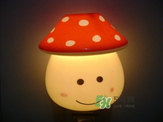 帶嬰兒自駕游準(zhǔn)備什么？帶寶寶自駕游注意事項