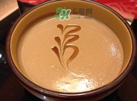 哺乳期能不能吃芝麻醬？坐月子可以吃芝麻醬嗎