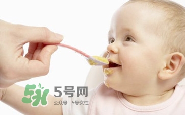 一歲后的寶寶如何喂養(yǎng)？寶寶喝牛奶好嗎？