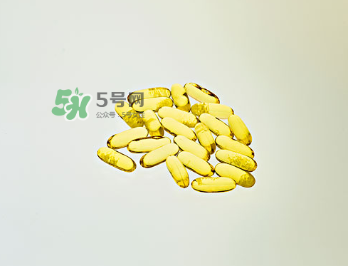 魚肝油可以空腹吃嗎？空腹可以吃魚肝油嗎？