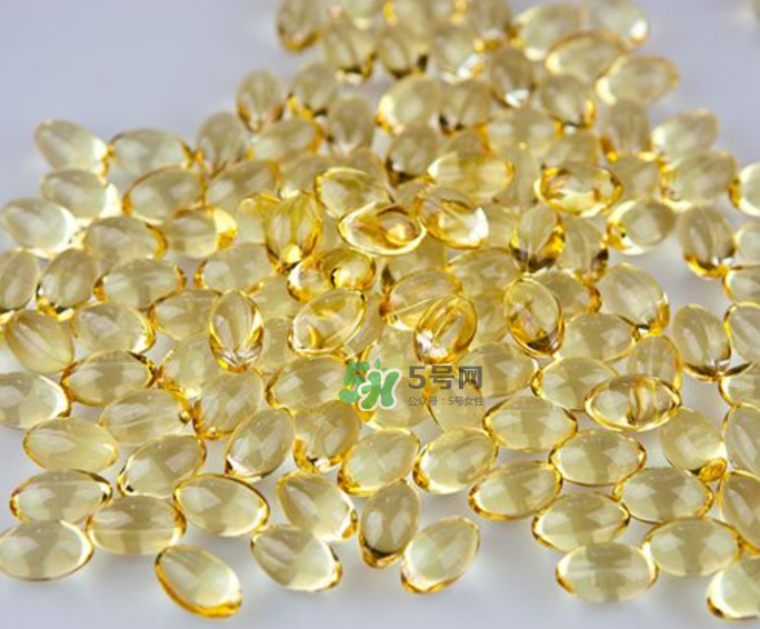 魚肝油可以和鈣一起吃嗎？魚肝油可以和奶粉一起吃嗎？