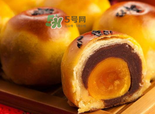 蛋黃酥烤多長時間最好？蛋黃酥烤多久？