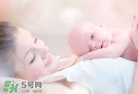 哺乳期來月經正常嗎？哺乳期來例假正常嗎？