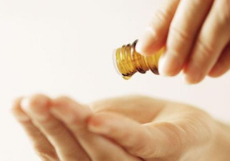 使用潤(rùn)滑劑會(huì)降低性欲嗎？用口水做潤(rùn)滑劑好嗎？