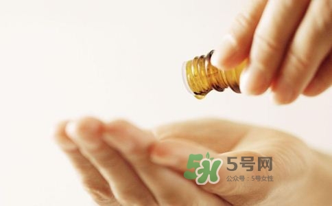 使用潤滑劑會降低性欲嗎？用口水做潤滑劑好嗎？