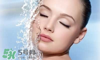 秋天皮膚干燥怎么辦？秋天皮膚干燥吃什么好？