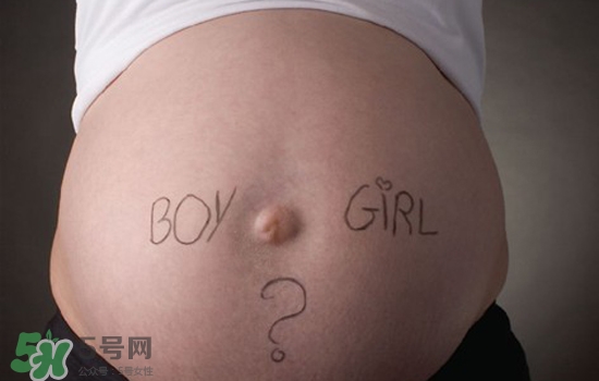 妊娠紋在左邊生男或女？怎么從妊娠紋看男女？