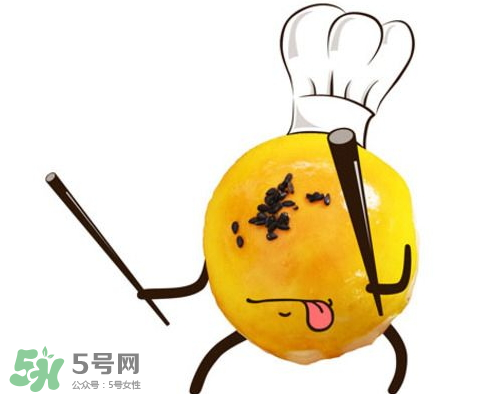 蛋黃酥可以用微波爐烤嗎？微波爐可以做蛋黃酥嗎？
