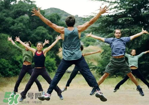 波比跳一天做多少個？波比跳每天多少個合適？