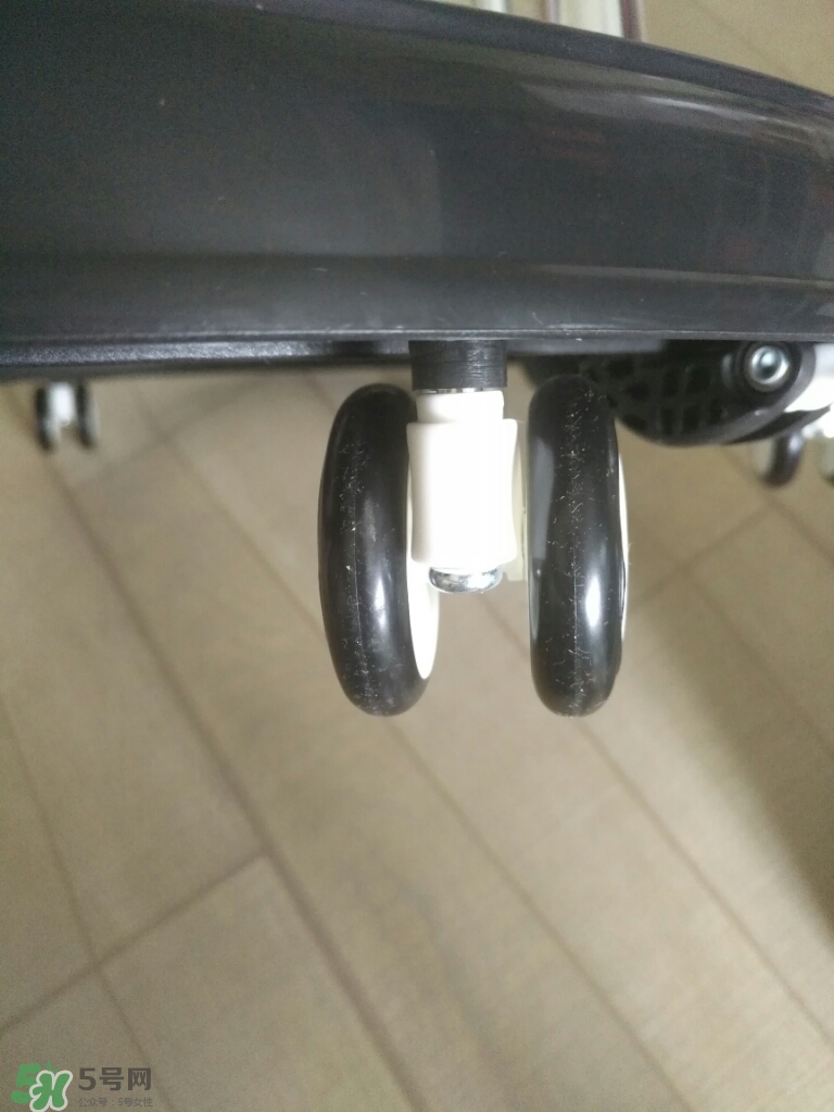學步車哪個牌子的好？寶寶幾個月可以坐學步車？