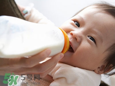 寶寶經(jīng)常換奶粉好嗎？經(jīng)常換奶粉對(duì)寶寶有什么影響？