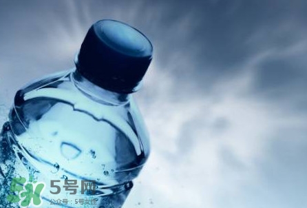 凈化水是酸性還是堿性？凈化水是小分子水嗎