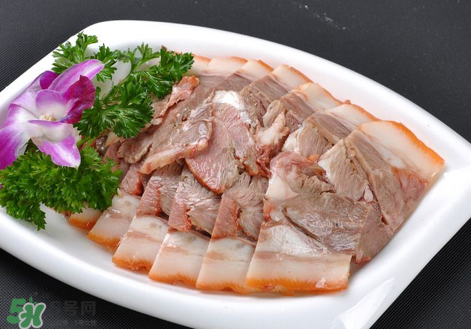 豬頭肉怎么挑選？豬頭肉怎么處理？